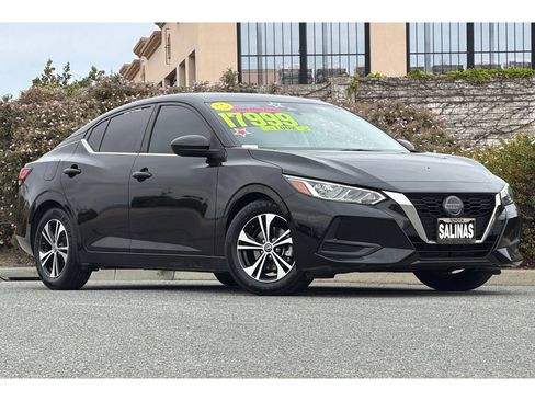 Used 2022 Nissan Sentra SV image 2
