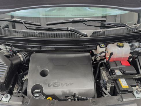 Used 2023 Chevrolet Traverse High Country w/ LPO, Floor Liner Package AWD/4WD image 29
