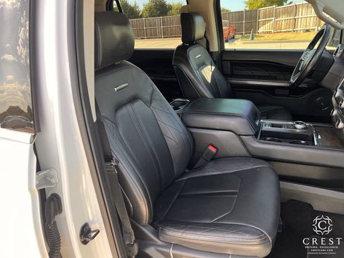Used 2021 Ford Expedition Platinum RWD image 23