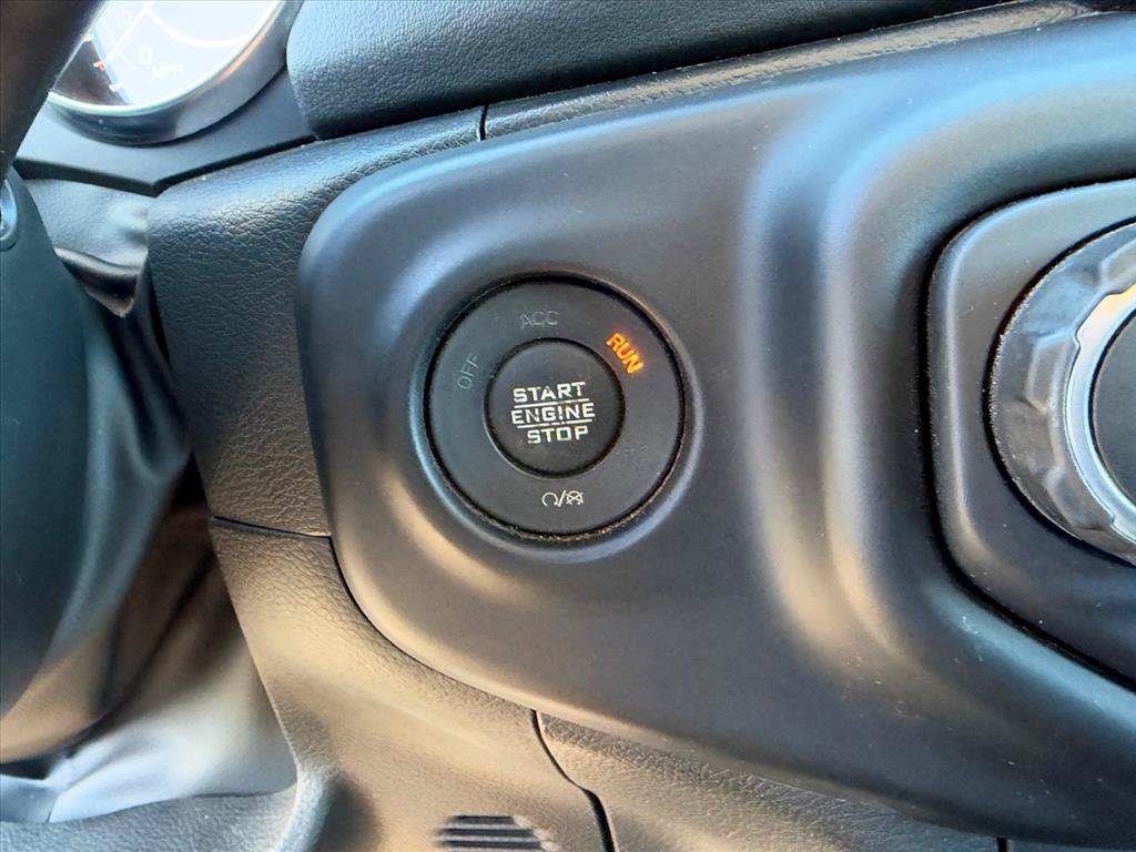 Used 2023 Jeep Gladiator Overland AWD/4WD image 20