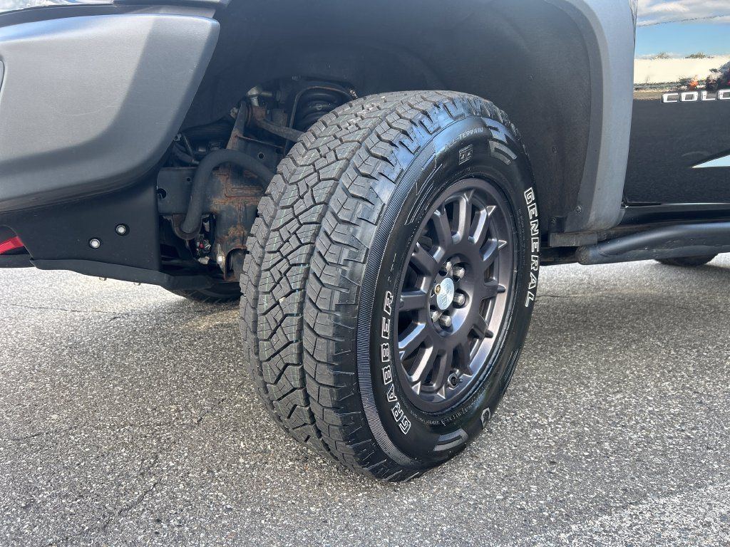 Used 2021 Chevrolet Colorado ZR2 w/ Colorado ZR2 Bison Edition AWD/4WD image 23