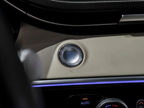 Used 2022 Genesis GV70 3.5T Sport w/ Sport Advanced Package image 19