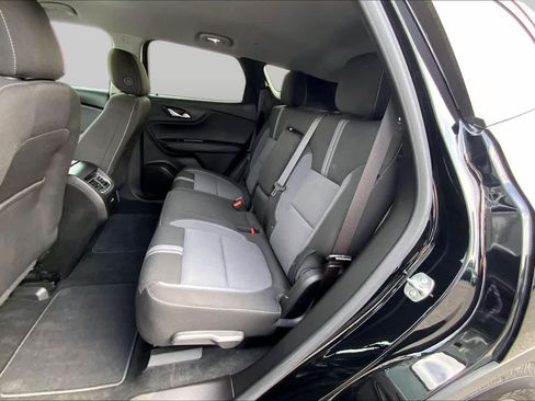 Used 2024 Chevrolet Blazer LT FWD image 19