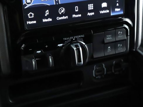 Used 2023 RAM 1500 Big Horn AWD/4WD image 14