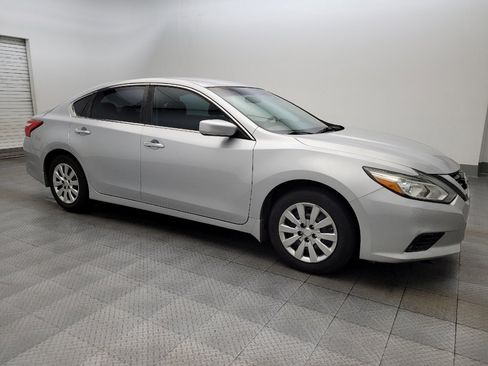 Used 2016 Nissan Altima 2.5 S w/ Power Driver Seat Package image 11