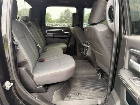 Used 2024 RAM 2500 Big Horn w/ Night Edition AWD/4WD image 14