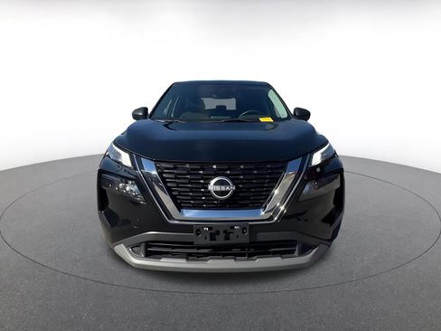 Used 2023 Nissan Rogue S image 4