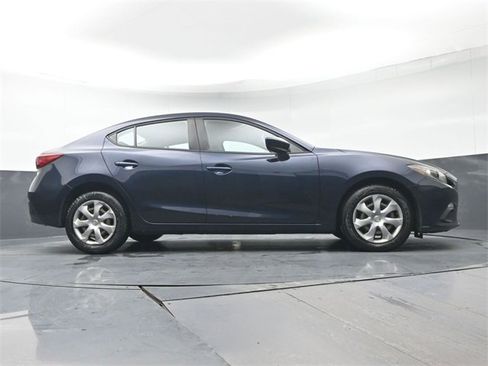 Used 2016 MAZDA MAZDA3 i Sport image 33