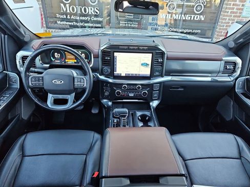 Used 2022 Ford F150 Lariat w/ Equipment Group 502A High image 9