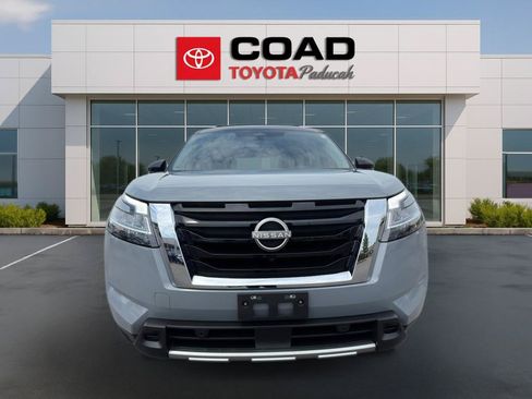 Used 2023 Nissan Pathfinder Platinum FWD image 7