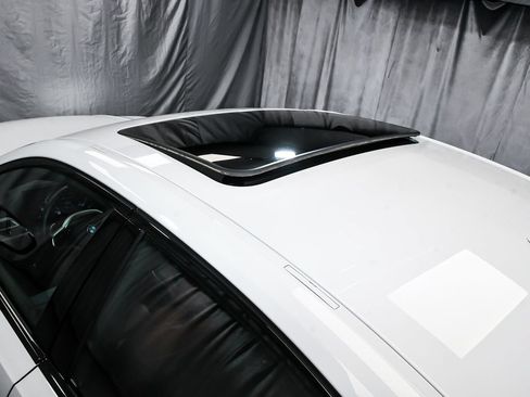 Used 2025 BMW M340i xDrive AWD/4WD image 78