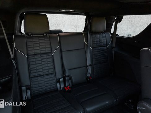 Used 2023 Cadillac Escalade Sport Platinum image 37