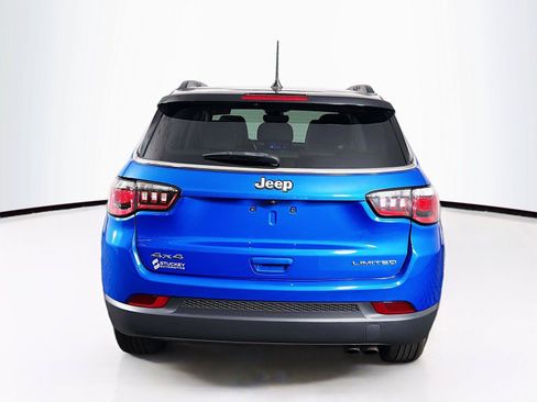 Used 2022 Jeep Compass Limited w/ Sun and Sound Group AWD/4WD image 10