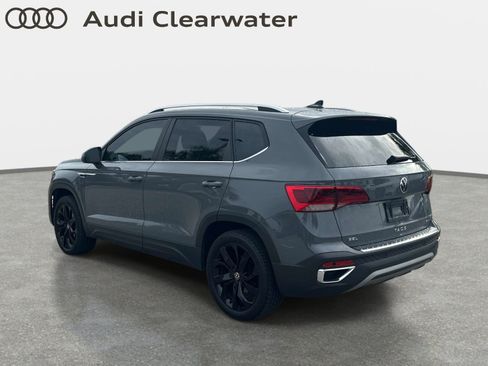 Used 2023 Volkswagen Taos SEL AWD/4WD image 2