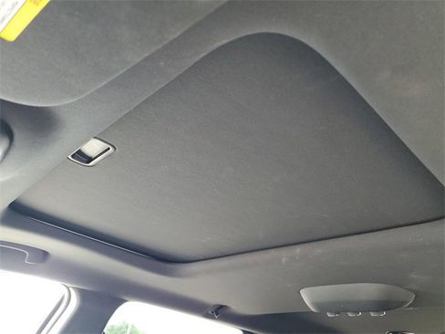 Used 2024 Dodge Durango GT image 33