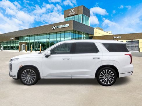 Used 2025 Hyundai Palisade Calligraphy image 9
