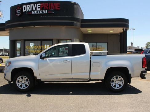 Used 2015 Chevrolet Colorado LT w/ Luxury Package RWD image 5