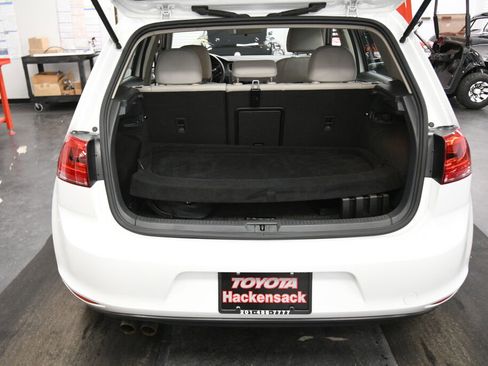 Used 2017 Volkswagen Golf S FWD image 22