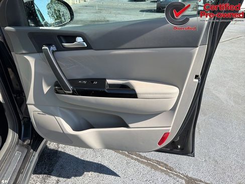 Used 2018 Kia Sportage SX FWD image 29
