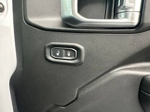 Used 2021 Jeep Gladiator Mojave w/ Cold Weather Group AWD/4WD image 24
