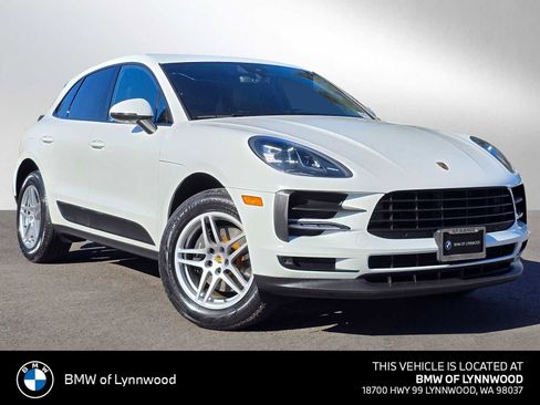 Used 2020 Porsche Macan AWD/4WD image 1
