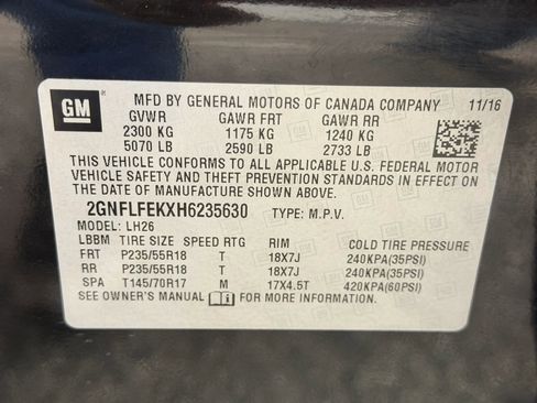 Used 2017 Chevrolet Equinox LT w/ Midnight Edition image 38