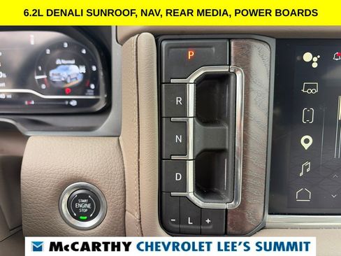 Used 2024 GMC Yukon Denali w/ Denali Reserve Package AWD/4WD image 11