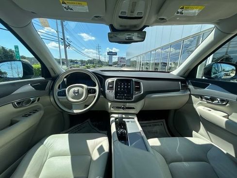Used 2025 Volvo XC90 B5 Core w/ Climate Package AWD/4WD image 15
