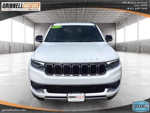 Used 2024 Jeep Wagoneer Series II AWD/4WD image 2