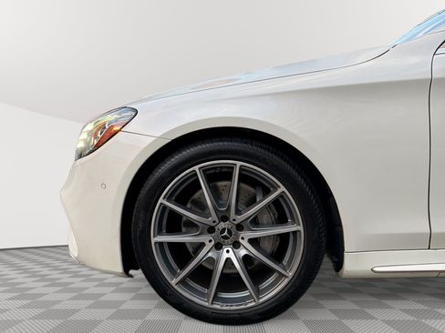Used 2019 Mercedes-Benz S 560 Sedan w/ AMG Line Exterior image 19