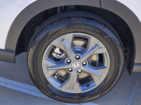 Certified 2026 Honda HR-V LX image 10