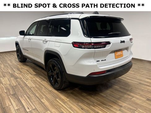 Certified 2021 Jeep Grand Cherokee L Laredo image 16