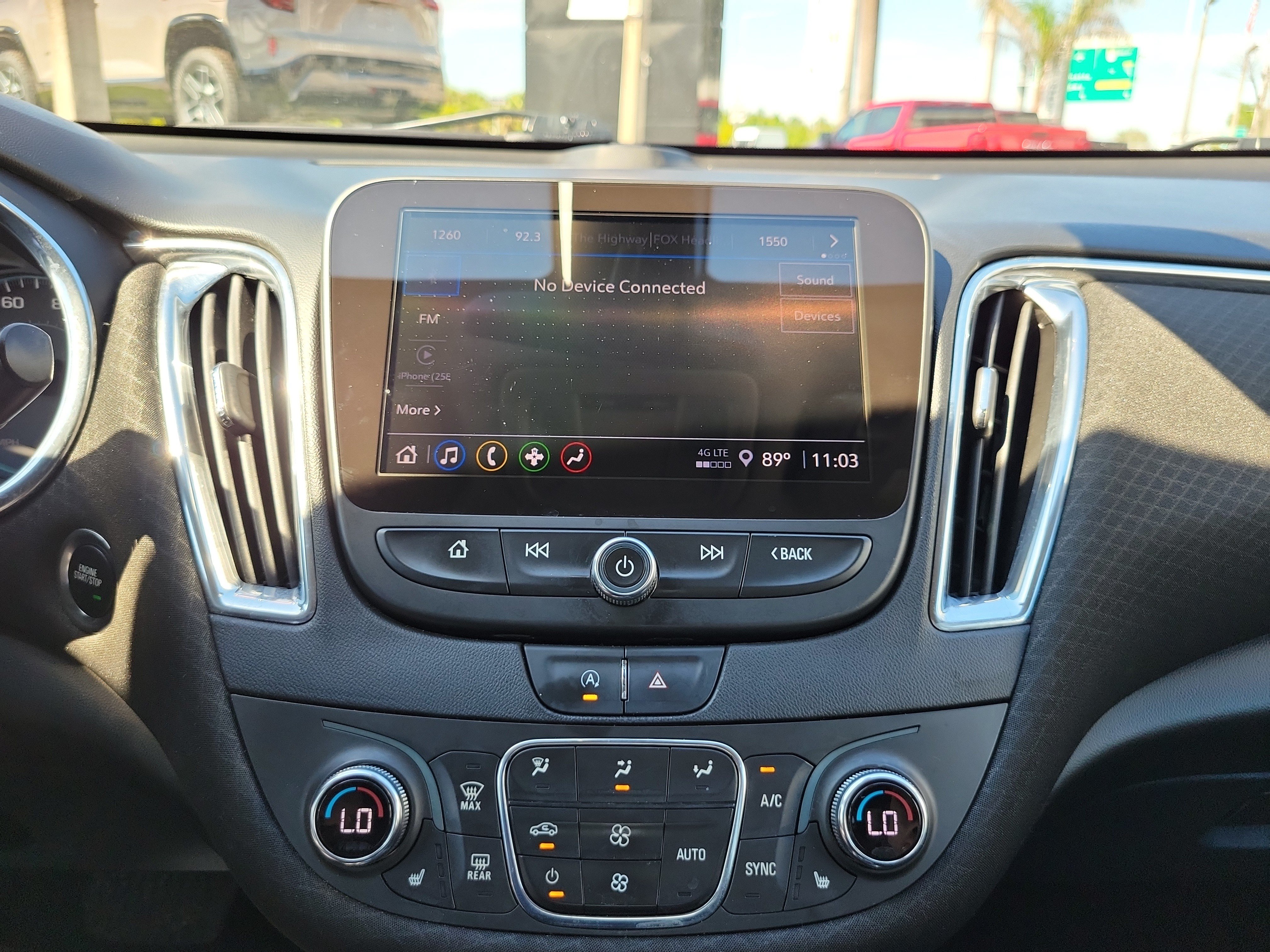 Used 2021 Chevrolet Malibu LT FWD image 20