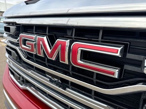 Used 2025 GMC Sierra 1500 SLT w/ SLT Premium Plus Package image 31