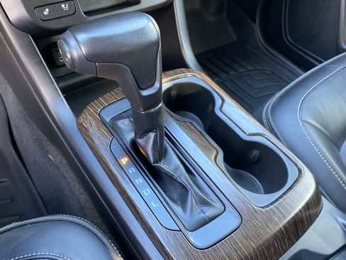 Used 2020 GMC Canyon Denali image 37