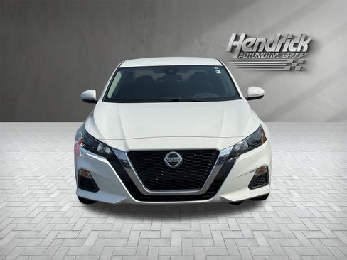 Used 2022 Nissan Altima 2.5 S FWD image 3