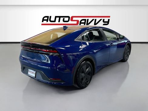 Used 2024 Toyota Prius LE AWD/4WD image 7