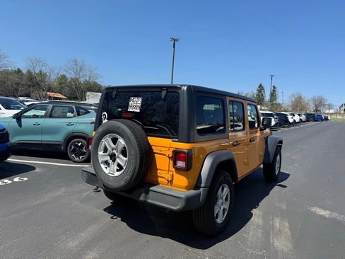Used 2018 Jeep Wrangler Unlimited Sport S AWD/4WD image 8