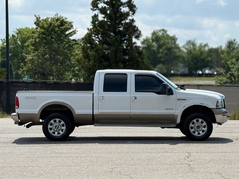 Used 2005 Ford F250 XL AWD/4WD image 7