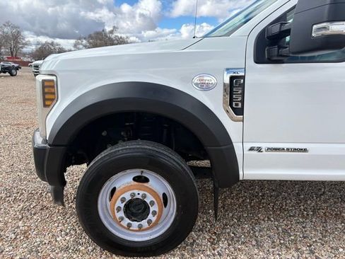 Used 2018 Ford F550 4x4 Crew Cab Super Duty image 9