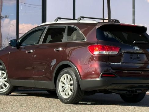 Used 2016 Kia Sorento FWD w/ LX Convenience Package image 7