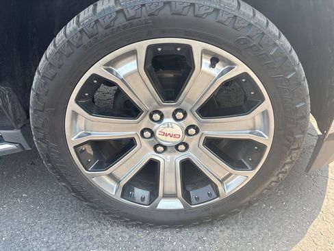 Used 2015 GMC Yukon SLT AWD/4WD image 24