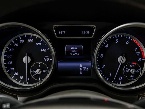 Used 2015 Mercedes-Benz ML 350 4MATIC w/ Premium 1 Package image 18