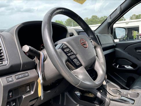 Certified 2022 Nissan Frontier PRO-4X w/ Pro-4X Premium Package AWD/4WD image 6