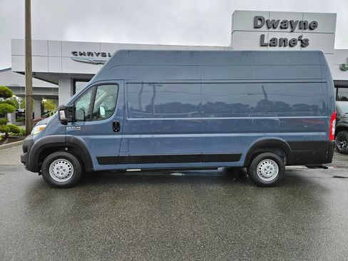 Used 2024 RAM ProMaster 3500 FWD image 2