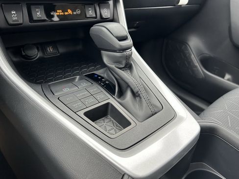 New 2025 Toyota RAV4 XLE image 21