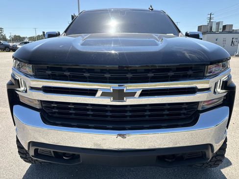 Used 2021 Chevrolet Silverado 1500 LT AWD/4WD image 9
