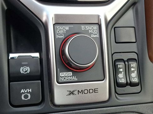 Used 2023 Subaru Forester Touring image 28