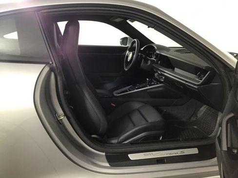 Certified 2024 Porsche 911 Carrera S RWD image 19