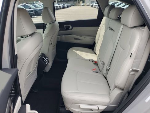 New 2026 Kia Sorento S w/ S Panoramic Sunroof Package image 15